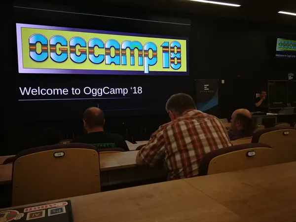 Attended and did a talk / workshop on "Single Page Web App" for OggCamp 2018.